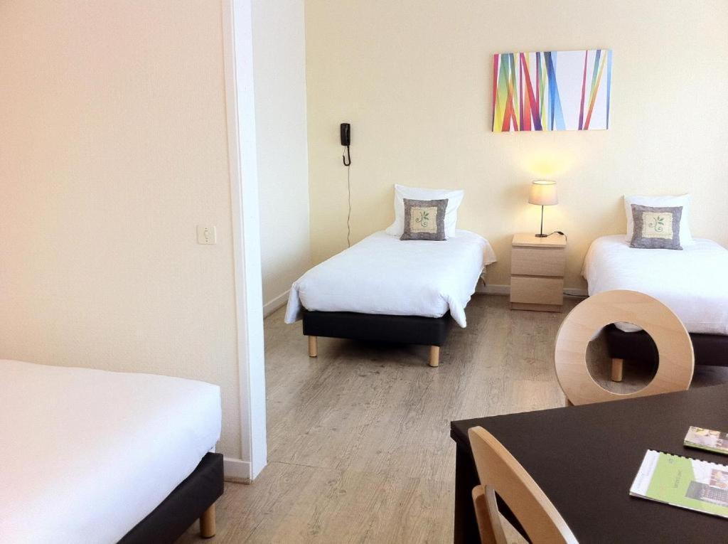 Brit Hotel Le Parc Vichy Bellerive-sur-Allier Exterior foto