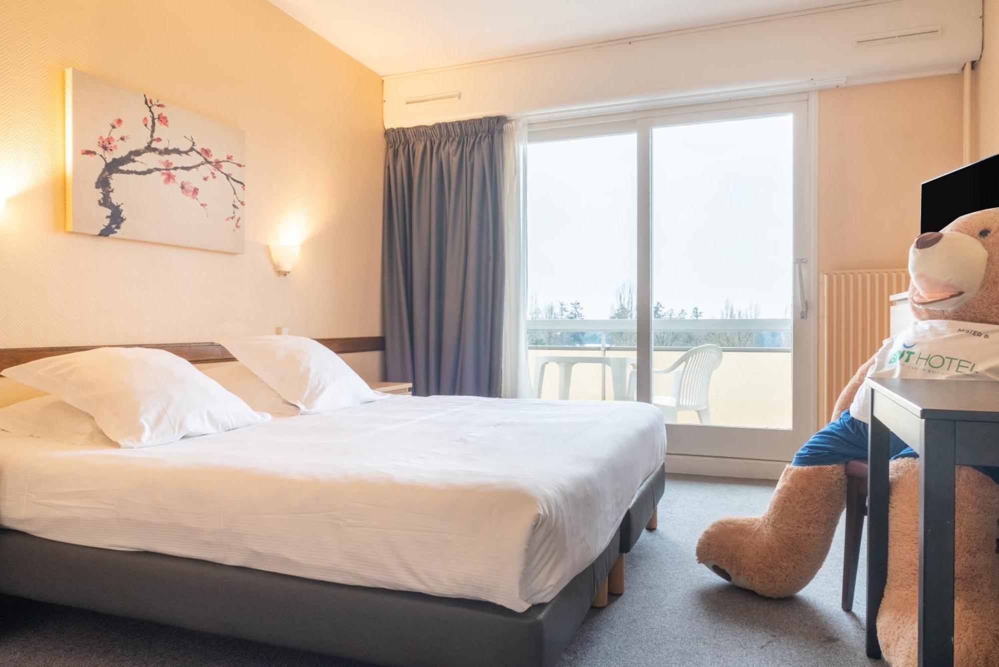 Brit Hotel Le Parc Vichy Bellerive-sur-Allier Exterior foto