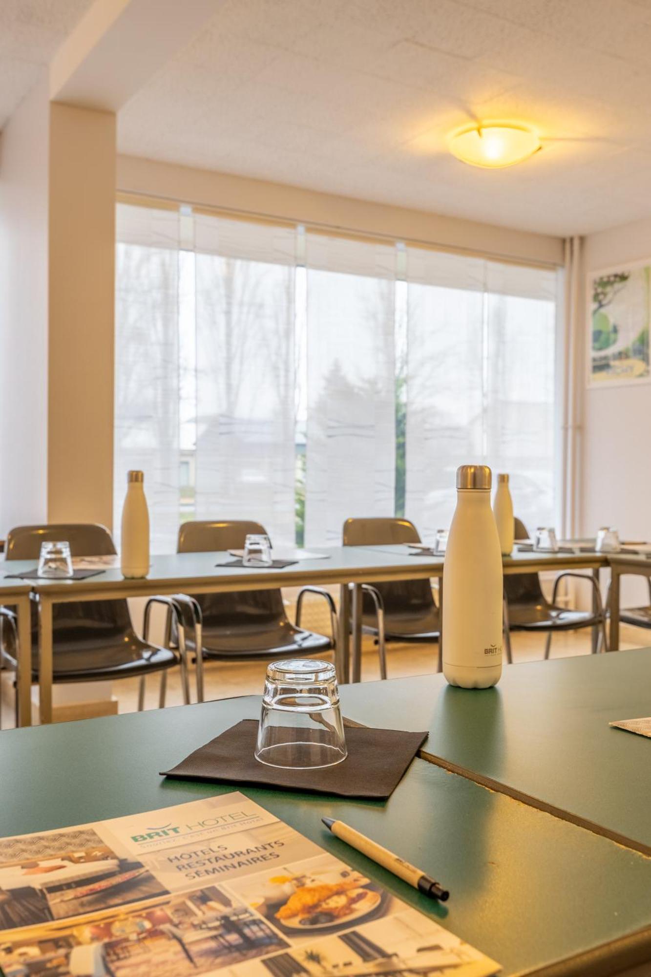 Brit Hotel Le Parc Vichy Bellerive-sur-Allier Exterior foto