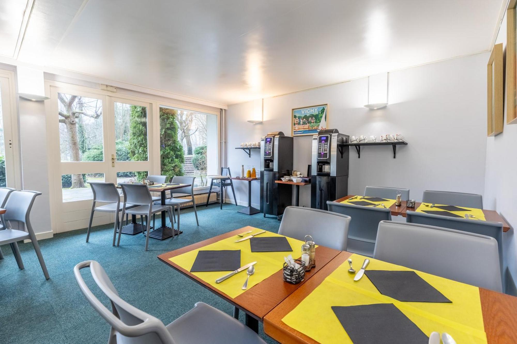 Brit Hotel Le Parc Vichy Bellerive-sur-Allier Exterior foto